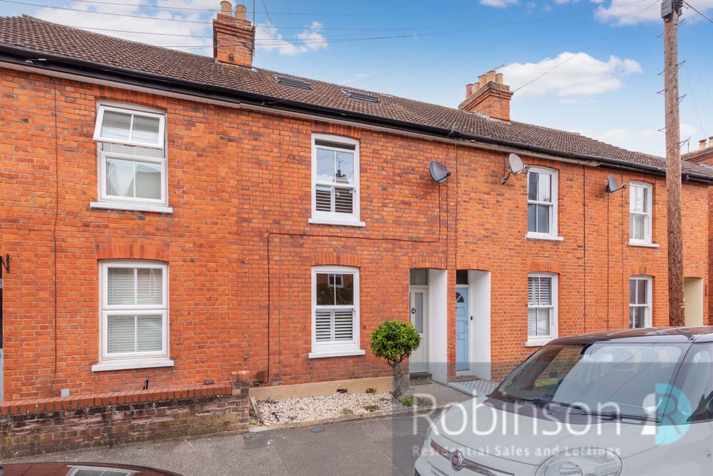 Property photo 1 of 15 46 College Glen-6