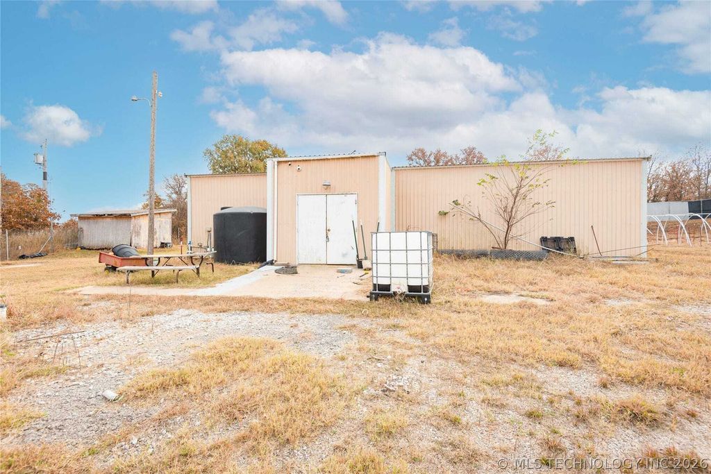 Property photo 1 of 24