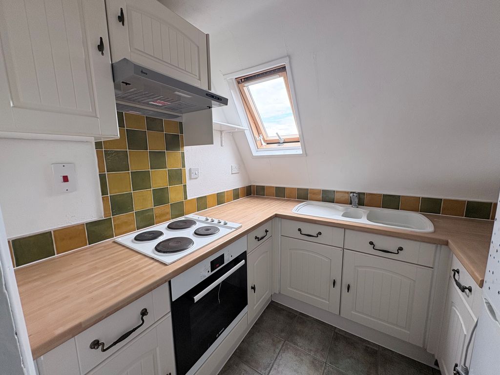 Property photo 3 of 11 13