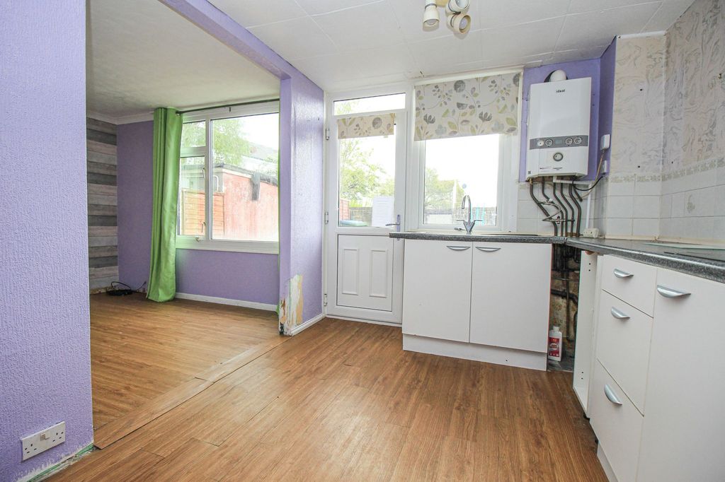 Property photo 3 of 16