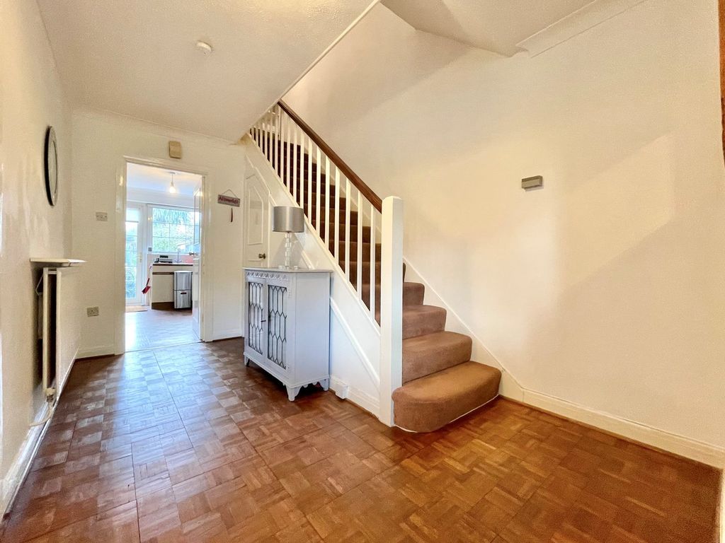 Property photo 2 of 24