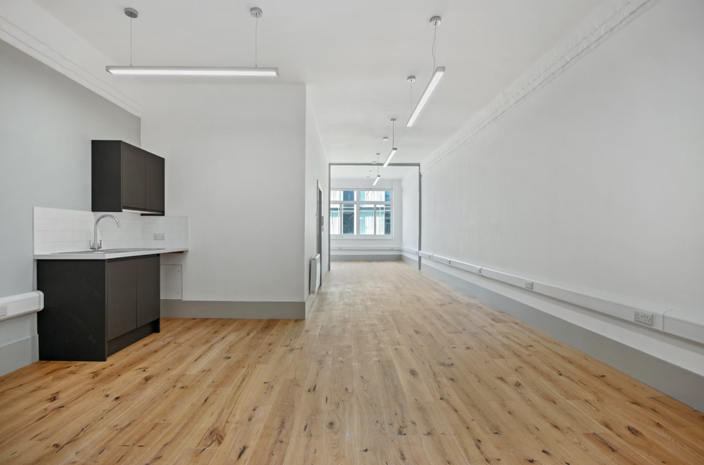 Property photo 2 of 4 Office