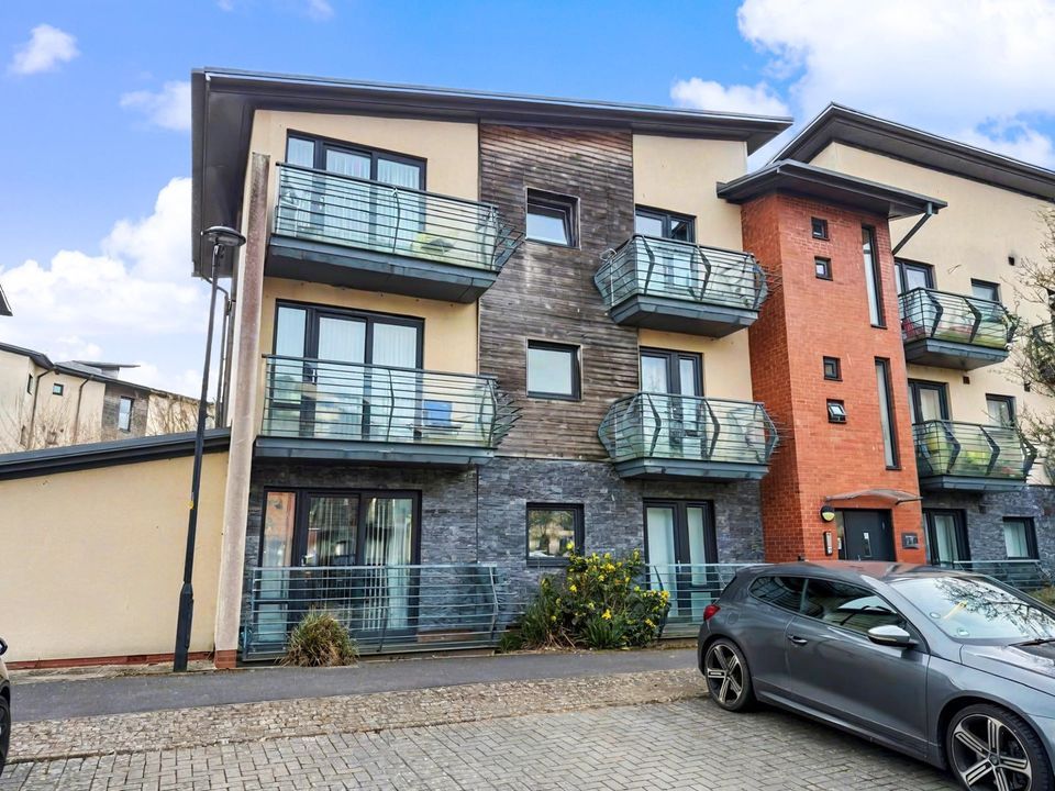 Property photo 1 of 9 d38667E20322479Abb6A16268cd282ee