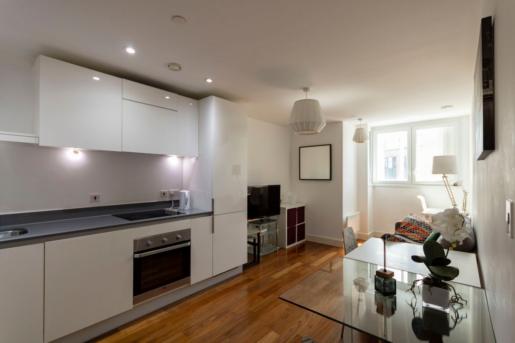 Property photo 2 of 13 Img_4707_1