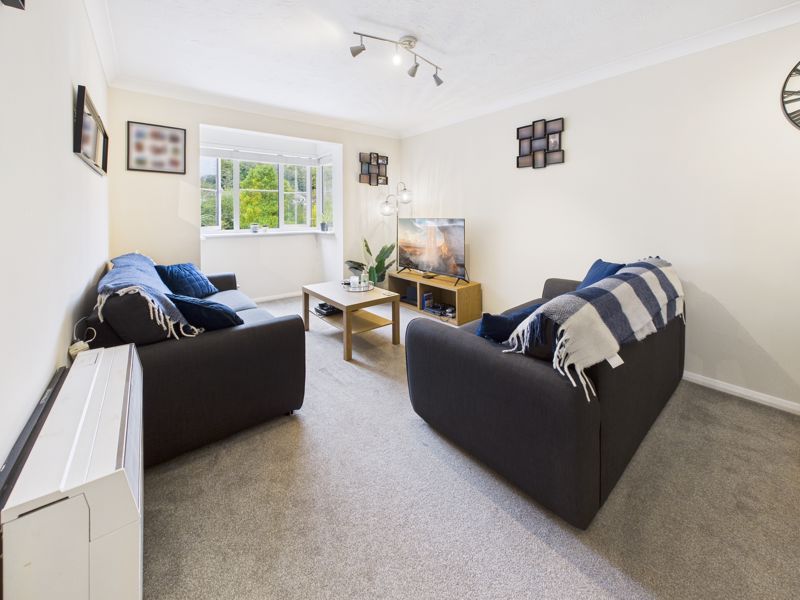 Property photo 2 of 17 Lounge Area