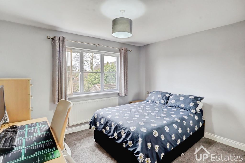 Additional image 12 of 7 bed detached house for saleSnowdrop Close, Bedworth CV12