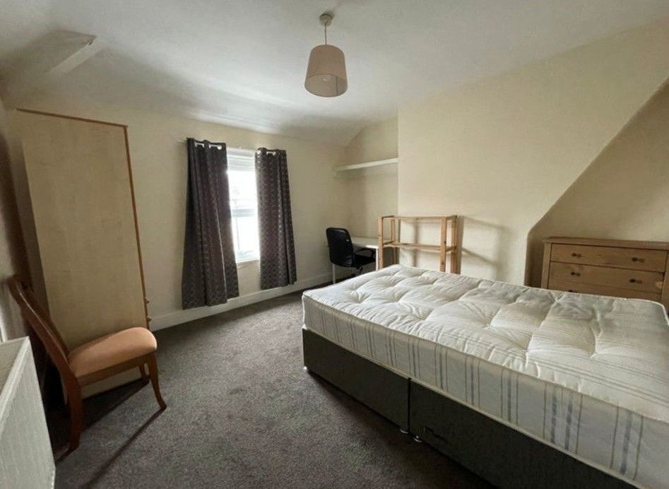 Property photo 3 of 5