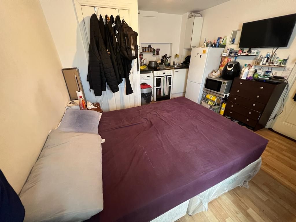 Property photo 3 of 6