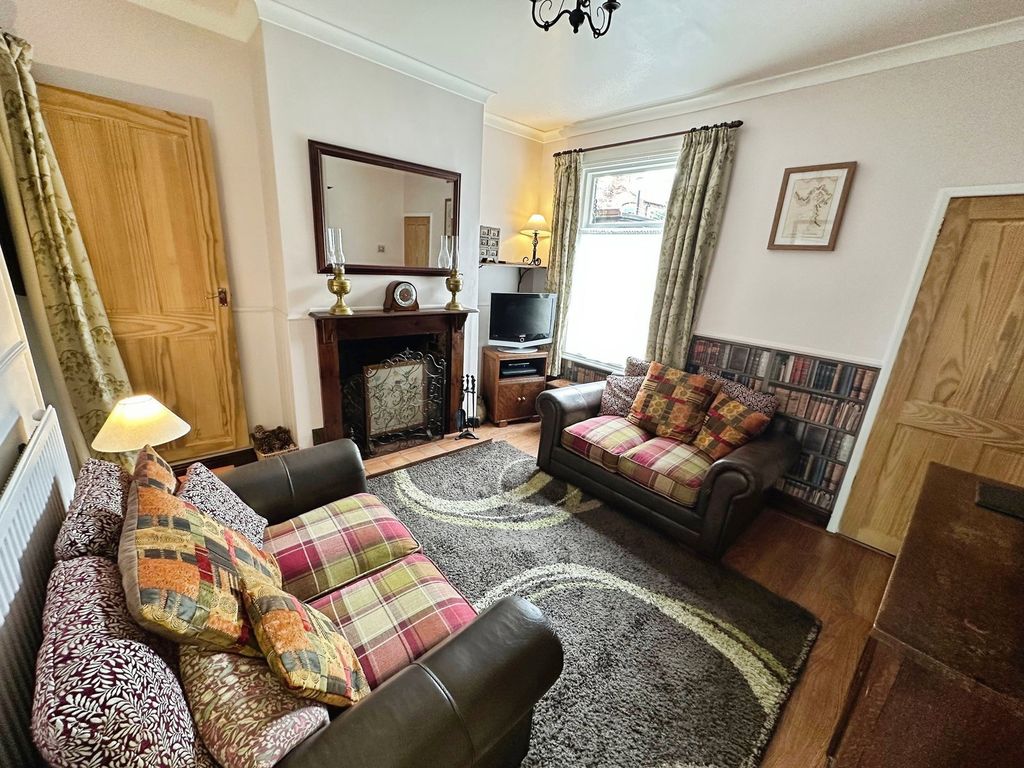 Property photo 3 of 11