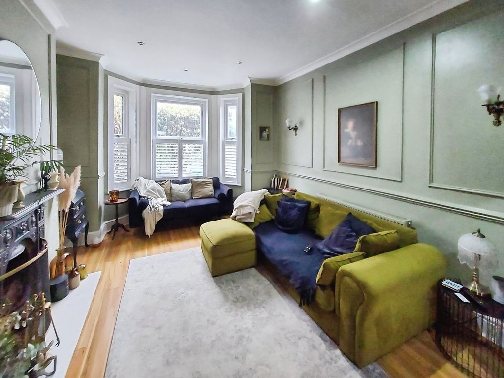 Property photo 2 of 17 Picture No. 19