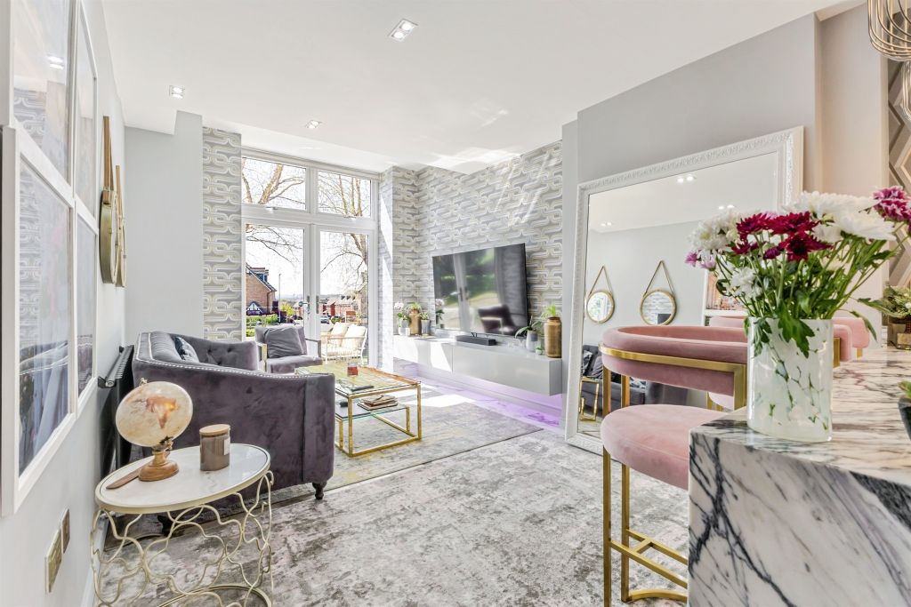 Property photo 1 of 25