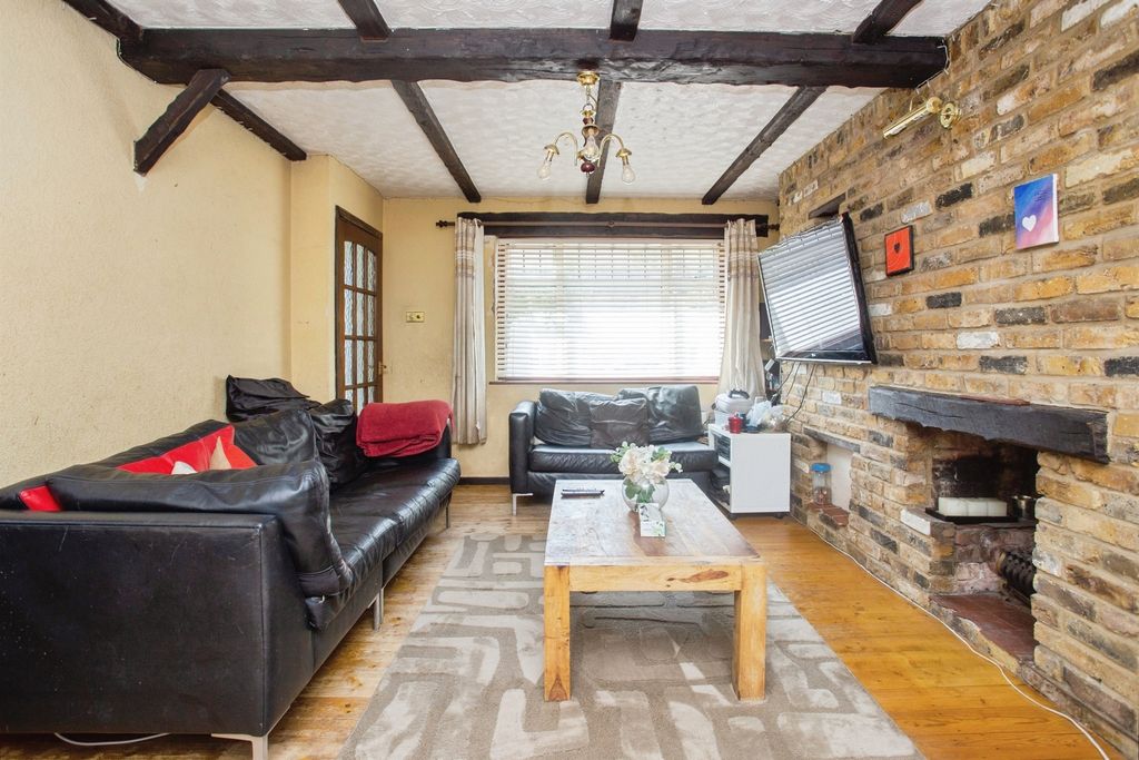 Property photo 3 of 15