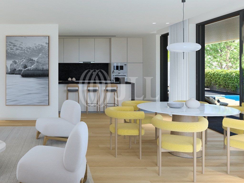 Property photo 1 of 26 New 5-Bedroom Apartment, At Marina Douro, In Vila Nova De Gaia, Porto