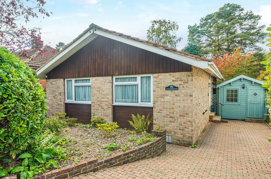 Property photo 1 of 18 1363180-8-68E7bae...