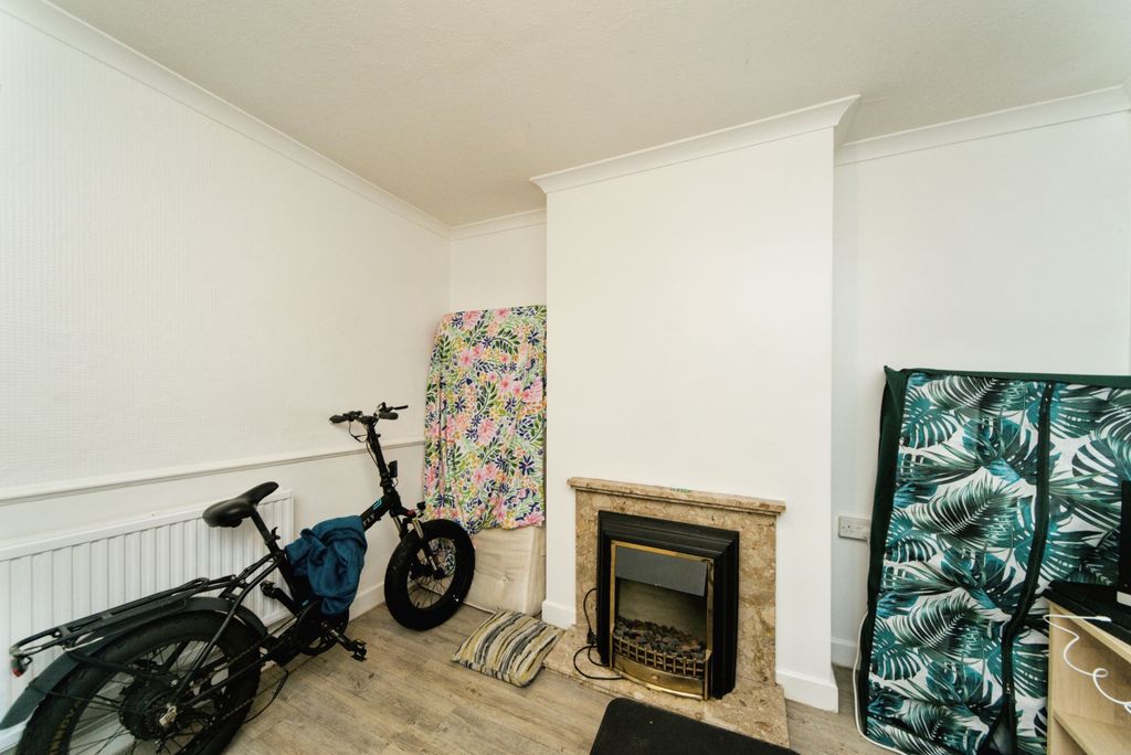 Property photo 3 of 17 Photography