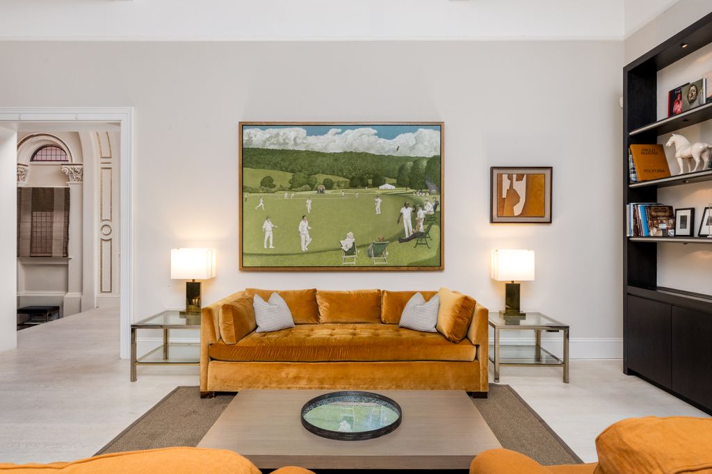 Property photo 3 of 13