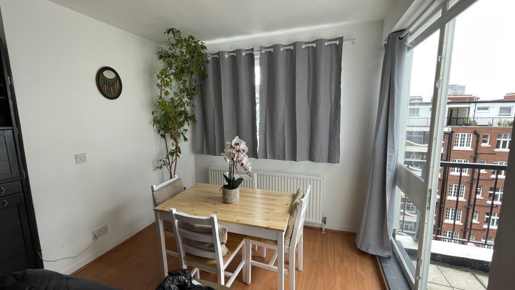 Property photo 2 of 17 Dining Area