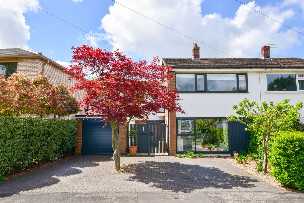 Property photo 1 of 36