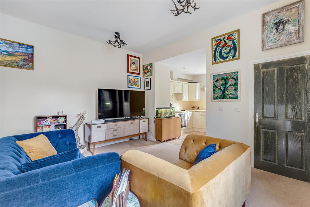 Property photo 2 of 17 Img_3705.Jpg