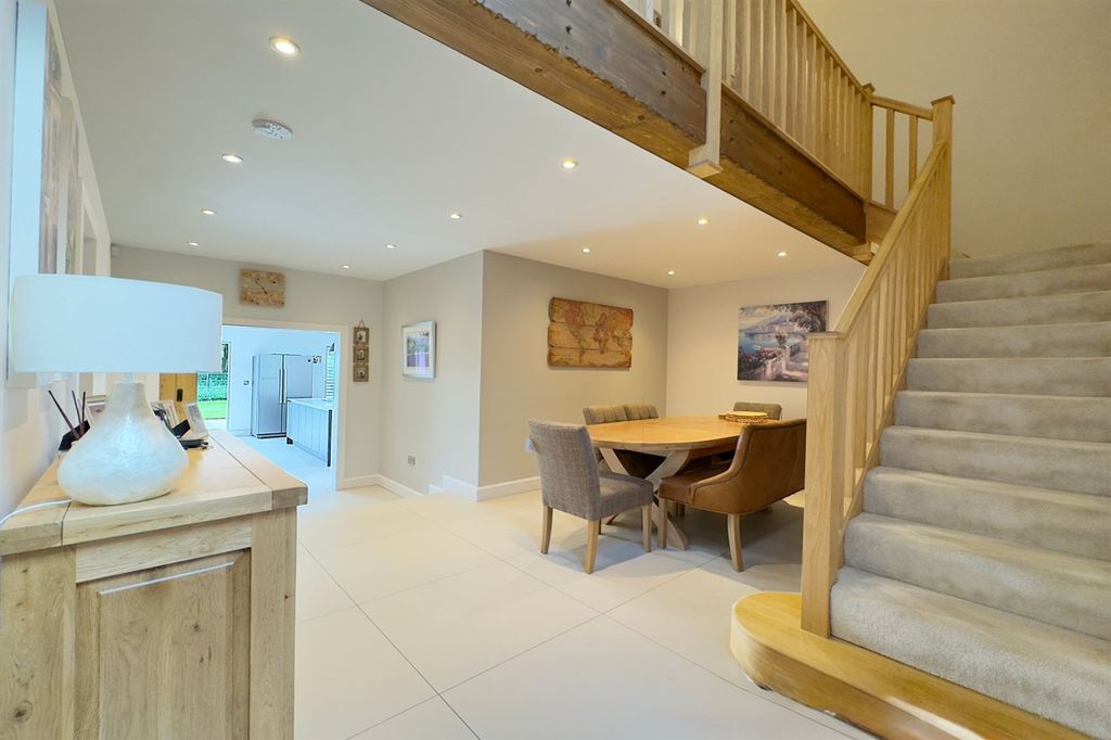 Property photo 2 of 22 Dining Hall