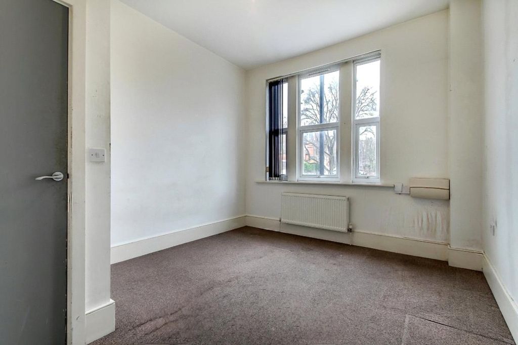 Property photo 3 of 9 Picture No. 13