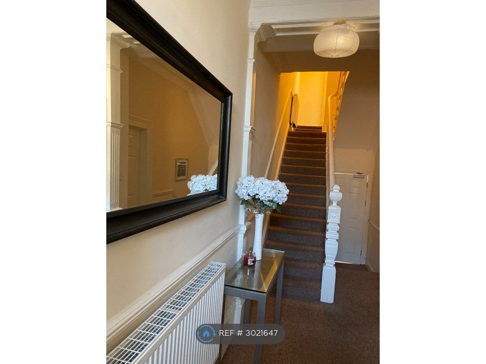 Property photo 1 of 31