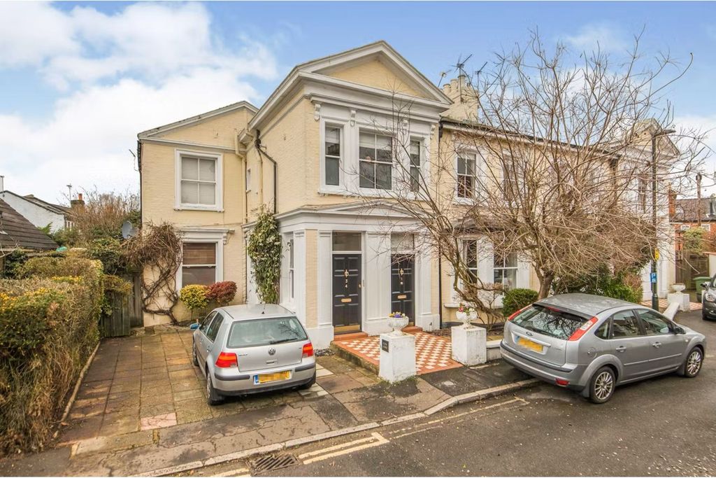Property photo 2 of 13