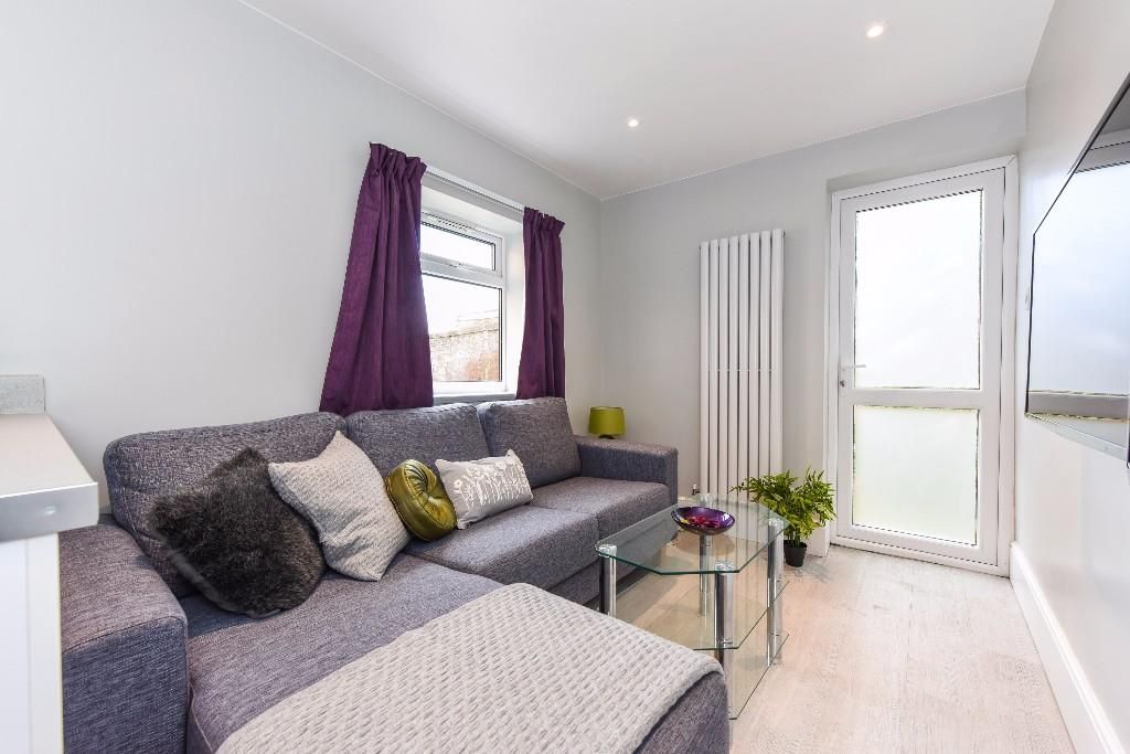 Property photo 2 of 5