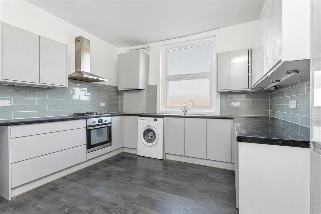 Property photo 3 of 12 Picture No. 12