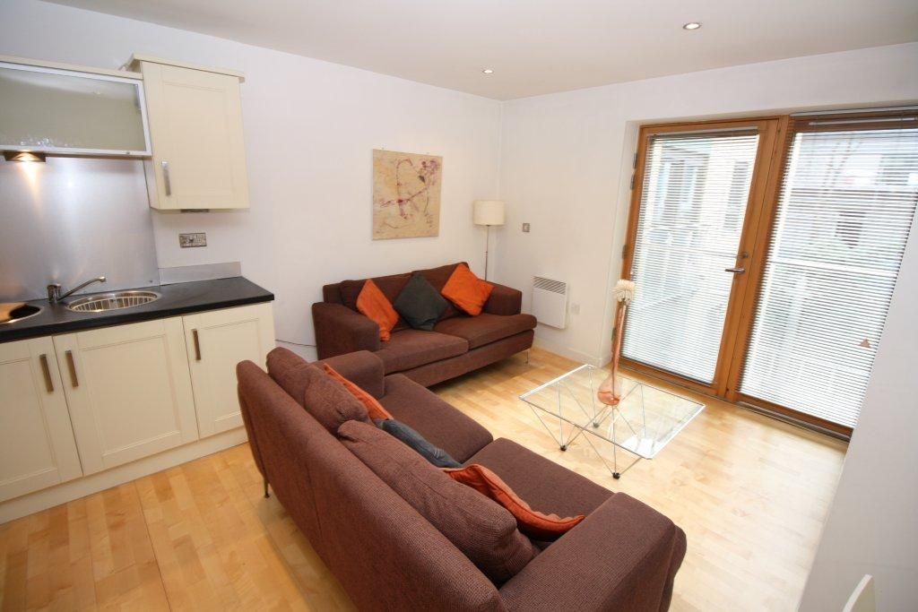 Property photo 3 of 12