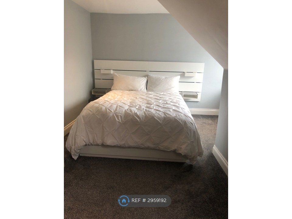 Property photo 3 of 19 Bedroom
