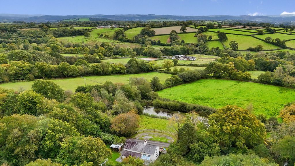 Property photo 3 of 31 Not Specified