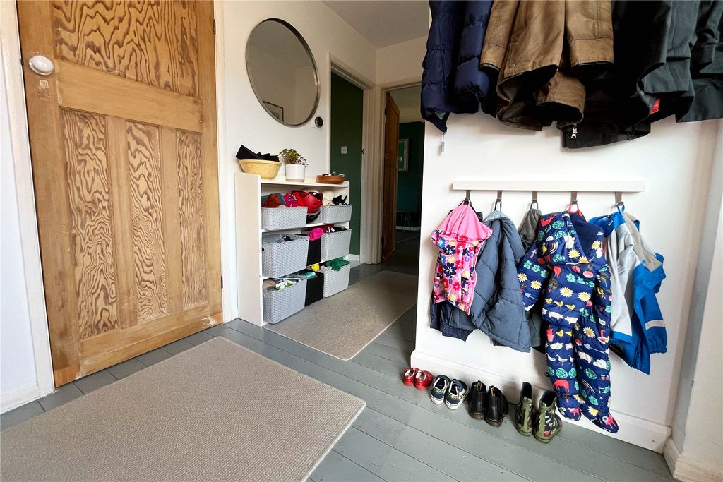 Property photo 2 of 19 Picture No. 13