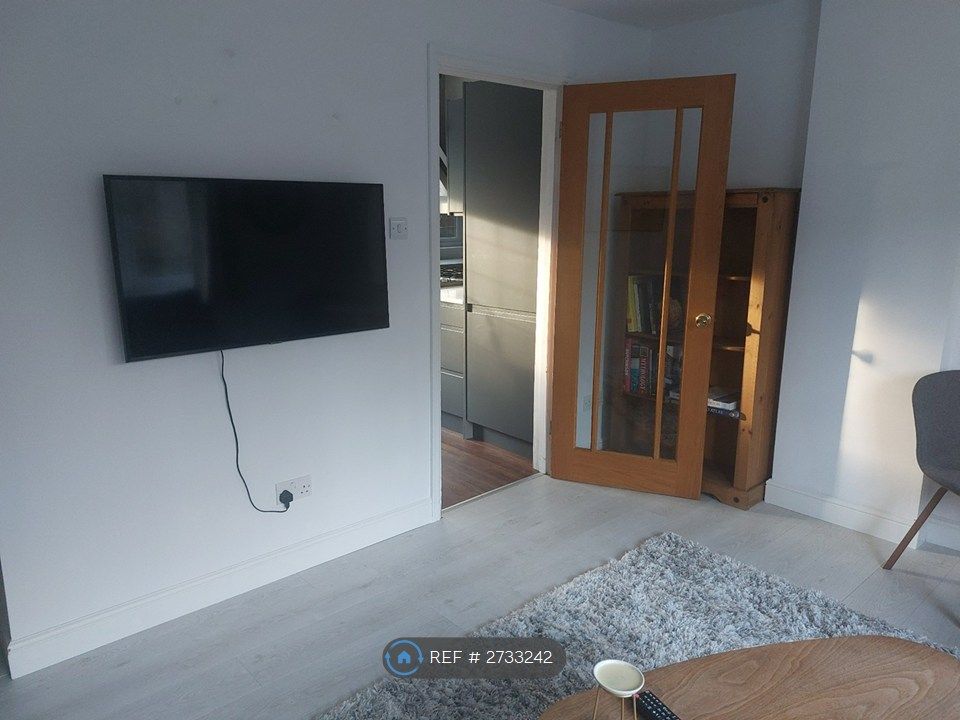 Property photo 1 of 3