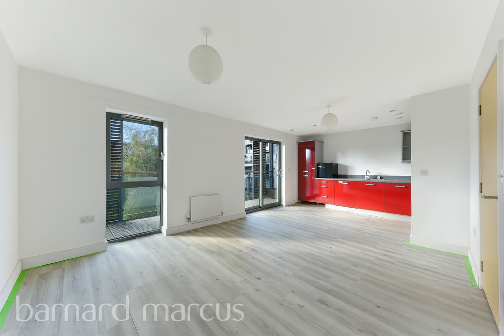 Property photo 2 of 8