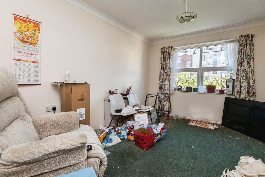 Property photo 3 of 16