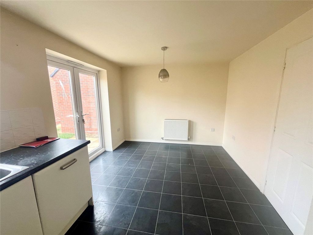 Property photo 3 of 12 Picture No. 14