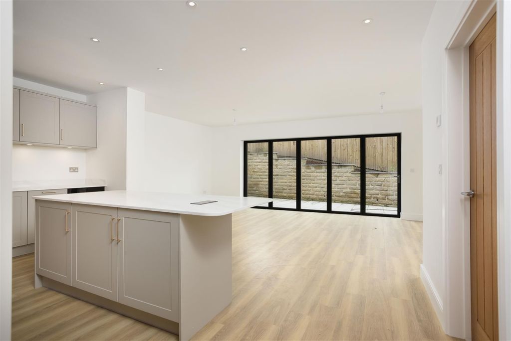 Property photo 2 of 29 00001.Jpg