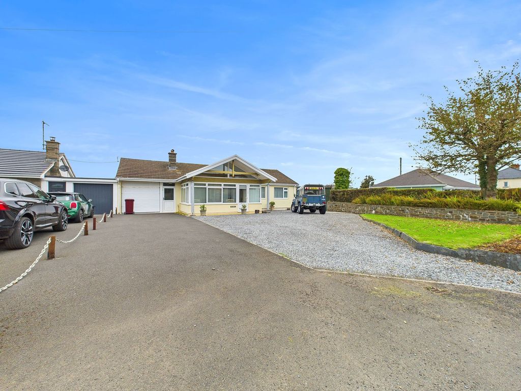 Property photo 1 of 32