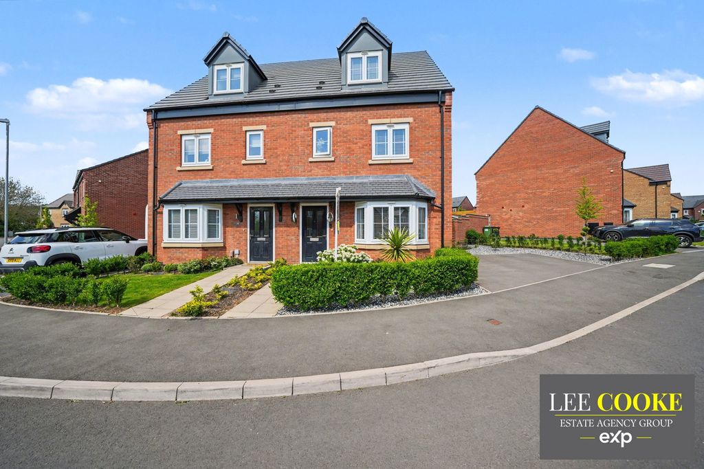 Property photo 1 of 37
