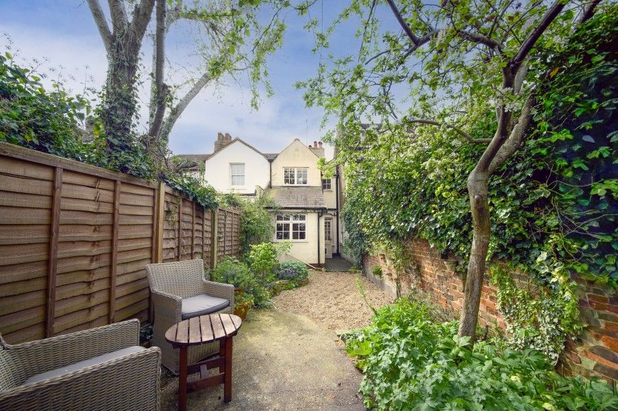 Property photo 2 of 17