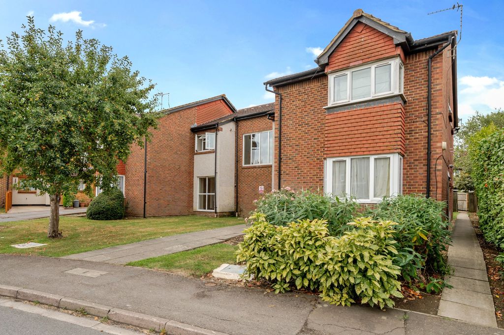 Property photo 1 of 8