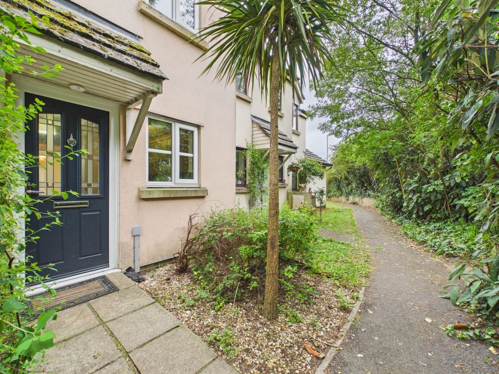 Property photo 1 of 22 Ewemove Tiverton - Campion Court