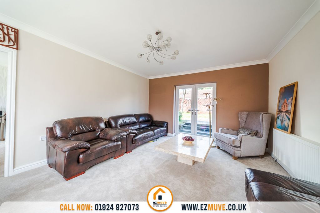 Property photo 3 of 47