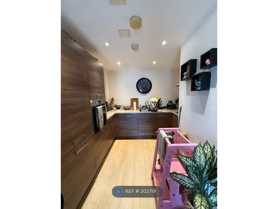 Property photo 1 of 2