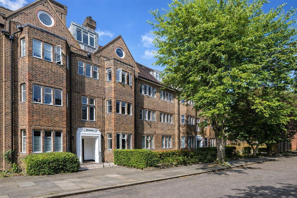 Property photo 2 of 12