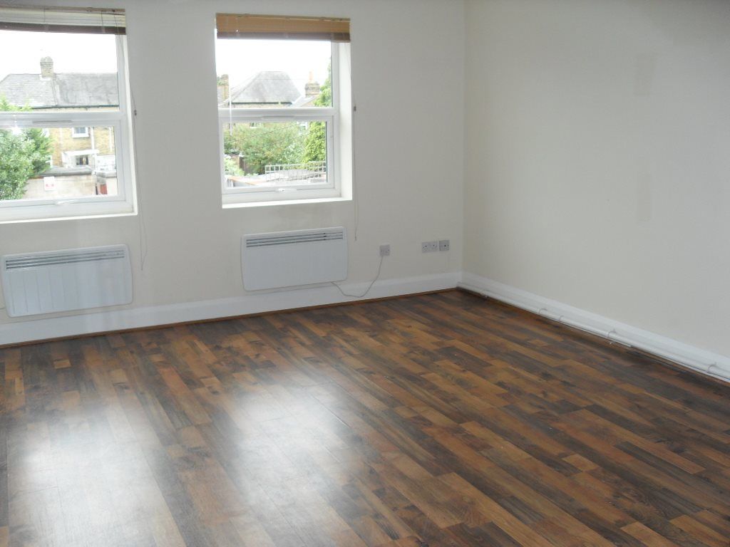 Property photo 3 of 6