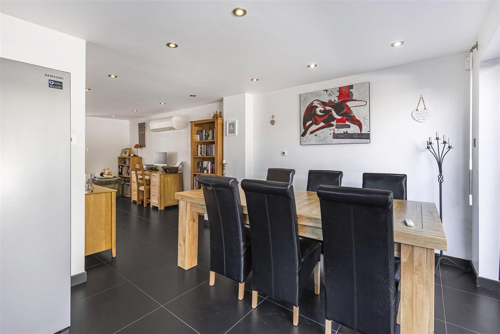 Property photo 3 of 21 4M9A48761.Jpg