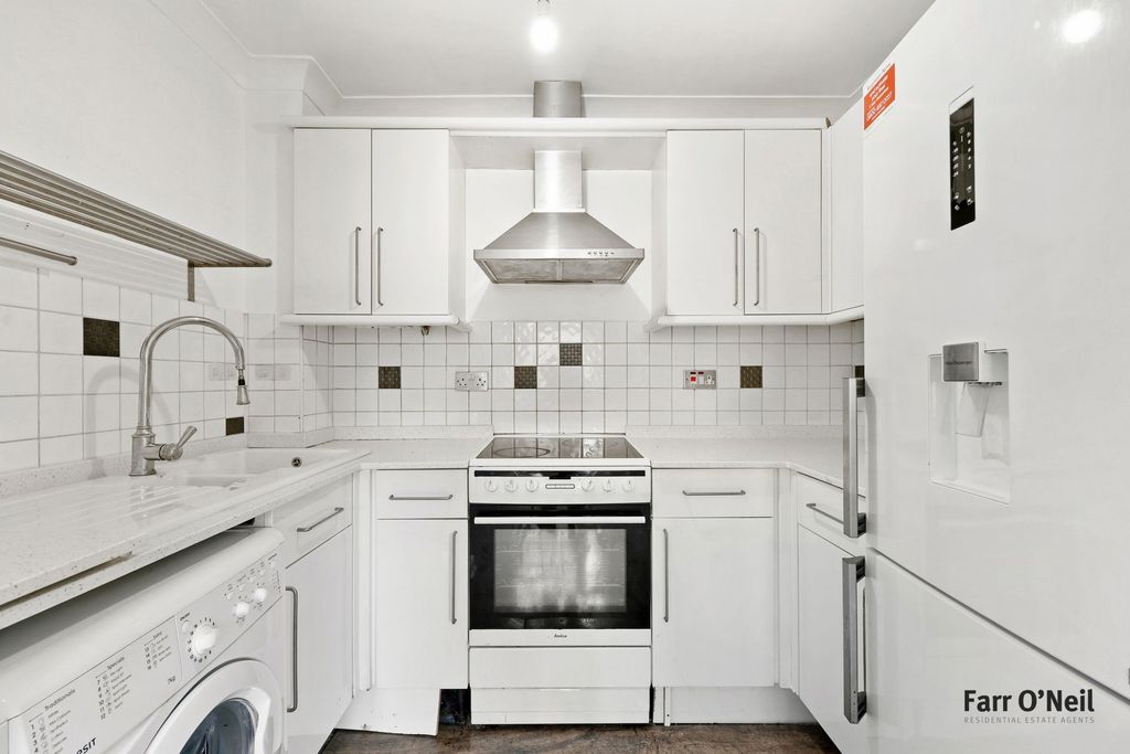 Property photo 2 of 18 Photo 17