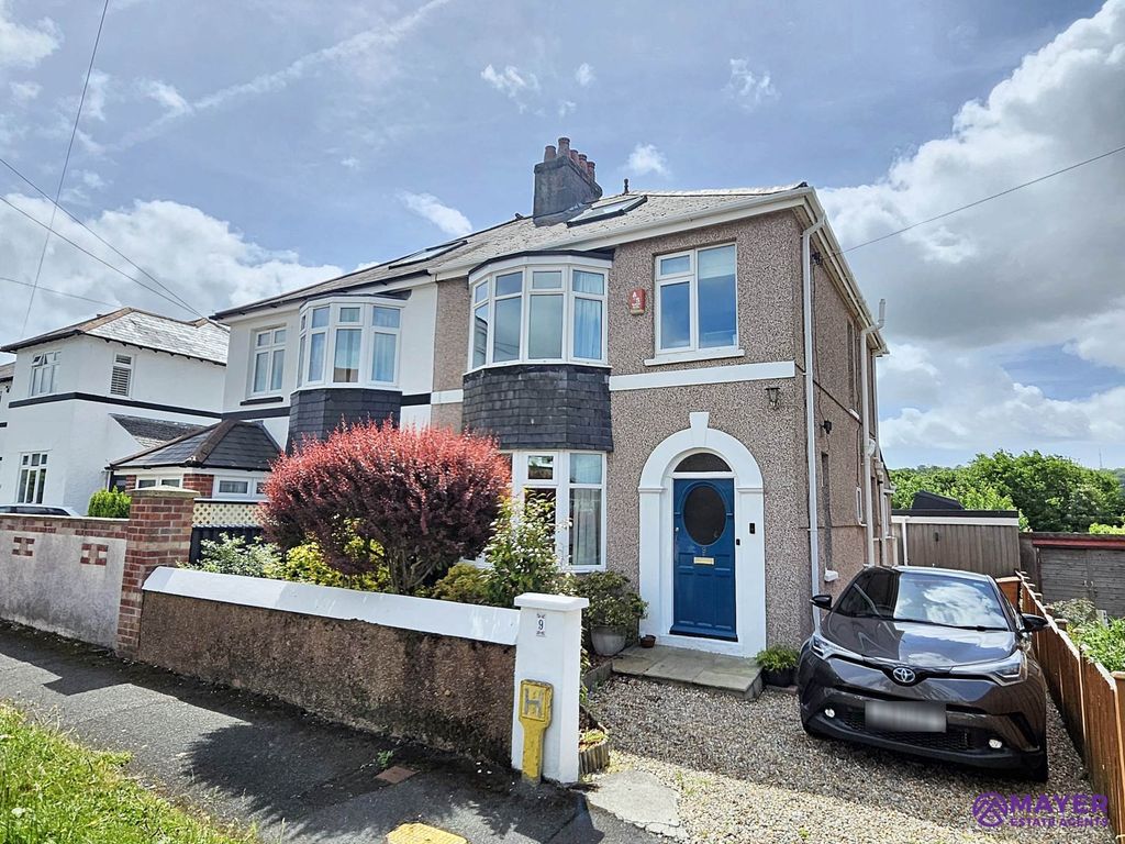 Property photo 1 of 18